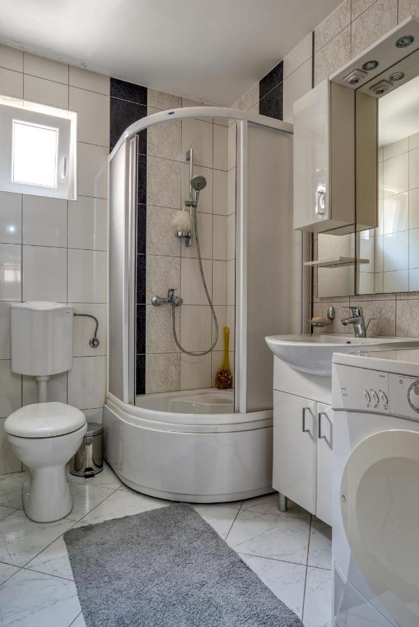 Milas Apartment Kotor Ngoại thất bức ảnh